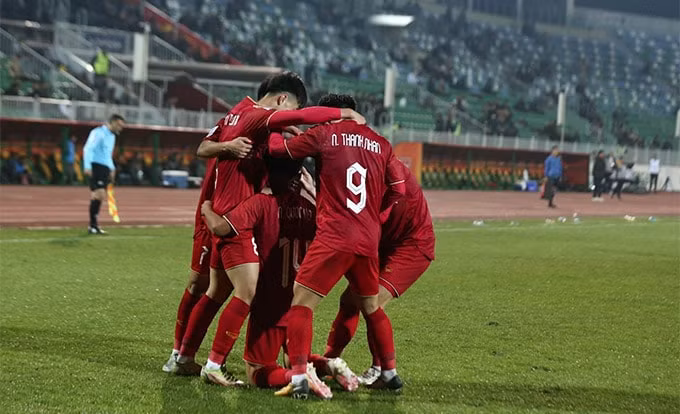 bao a rap khen u20 viet nam vuot troi sau tran thang qatar hinh 2