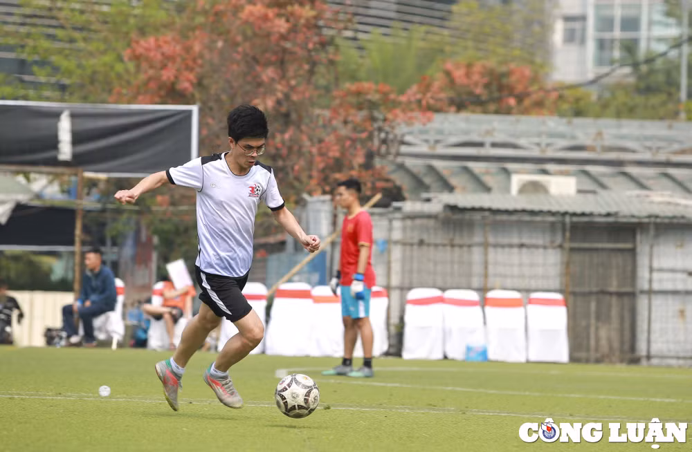 khoanh khac an tuong trong ngay khai mac giai bong da cup bao nha bao va cong luan lan ii 2023 hinh 14
