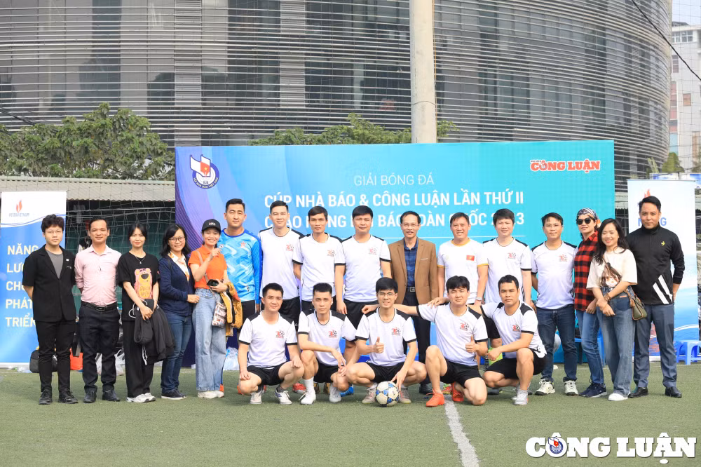 tung bung khai mac giai bong da cup bao nha bao va cong luan lan ii chao mung hoi bao toan quoc 2023 hinh 9