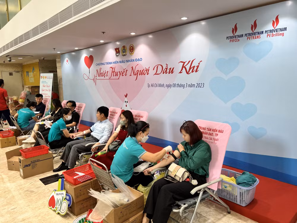 ngay hoi hien mau nhiet huyet nguoi dau khi tai pvfcco hinh 2