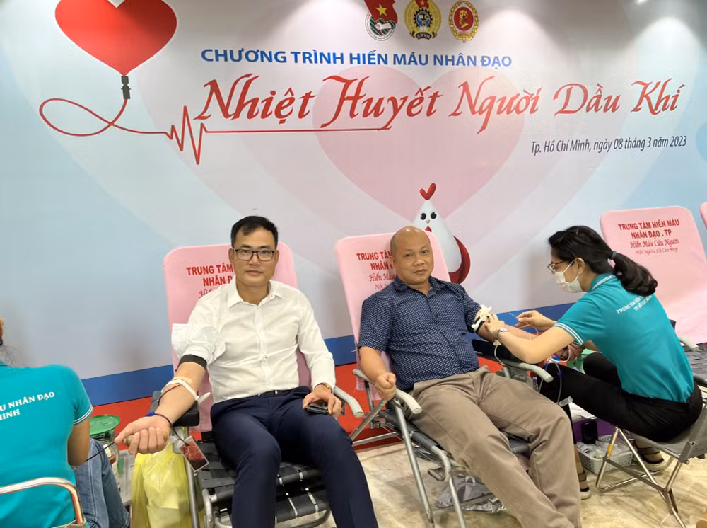 ngay hoi hien mau nhiet huyet nguoi dau khi tai pvfcco hinh 1