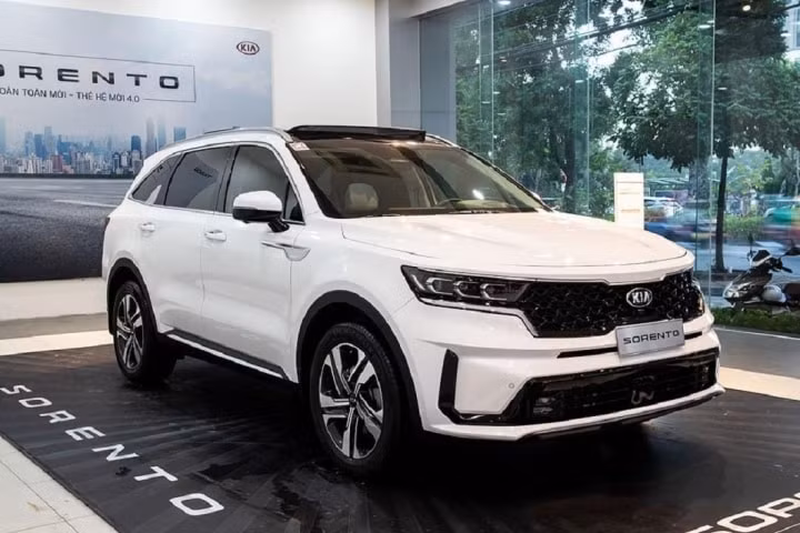 5 mau xe suv co hang ghe thu 3 rong rai phu hop gia dinh co con nho hinh 4