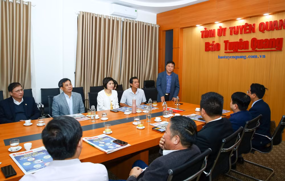 hoi nha bao viet nam lam viec voi hoi nha bao tuyen quang ve nang cao vai tro chat luong hoat dong bao chi hinh 1