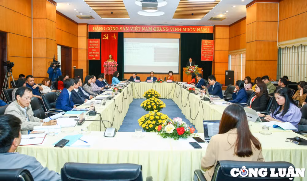 chatgpt voi hoat dong bao chi truyen thong can su dung mot cach co can nhac hinh 1