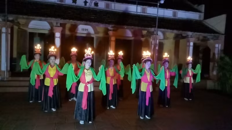 nghe thuat trinh dien dan gian mua den chay chu o thanh hoa duoc cong nhan di san quoc gia hinh 1