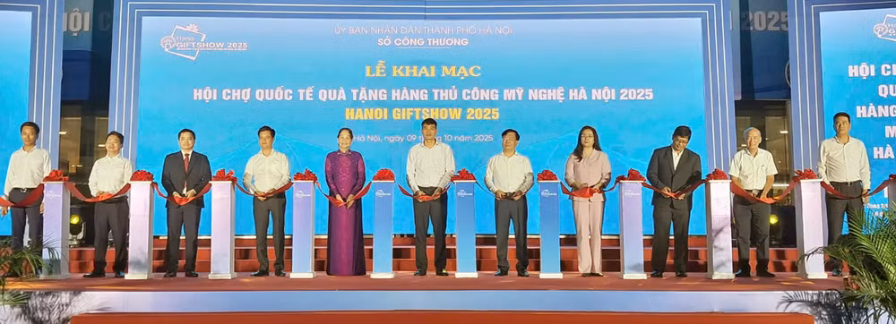 Ảnh màn hình 2025-10-09 lúc 21.13.20
