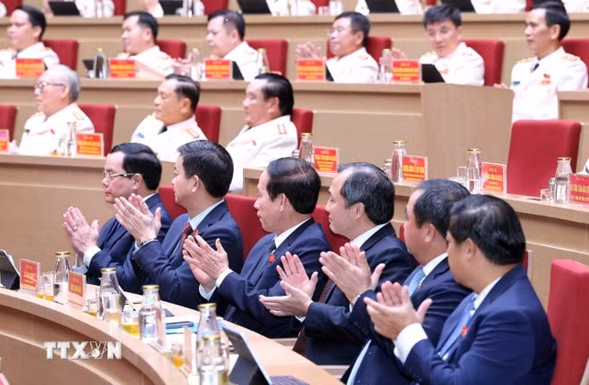tong-bi-thu-to-lam-du-dai-hoi-dai-bieu-dang-bo-cong-an-trung-uong18.jpg