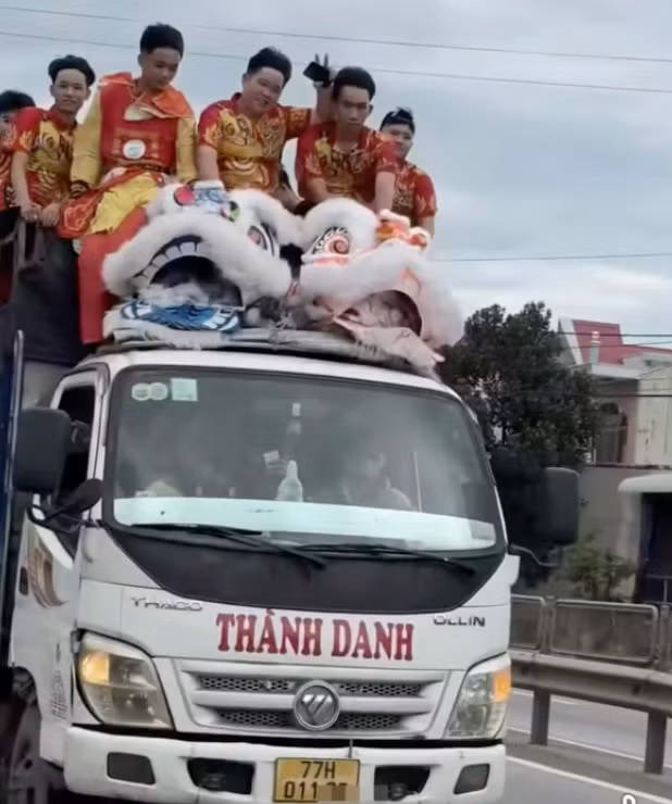 Ảnh màn hình 2025-10-06 lúc 19.39.59