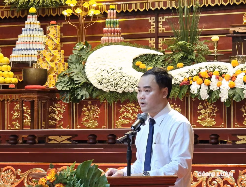 le-hoi-mua-thu-yen-tu-anh-1.jpg