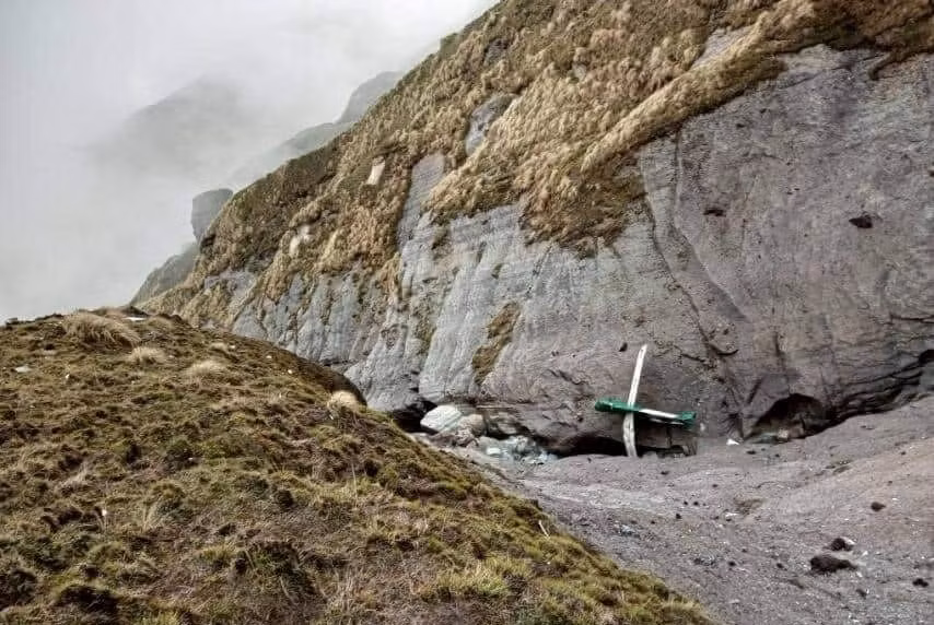nepal tim thay gan nhu tat ca nan nhan trong vu roi may bay hinh 1