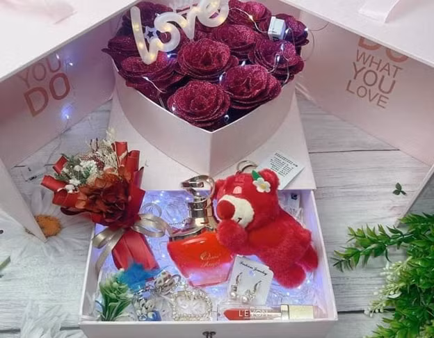 thi truong soi dong qua tang ngay le tinh nhan valentine hinh 3