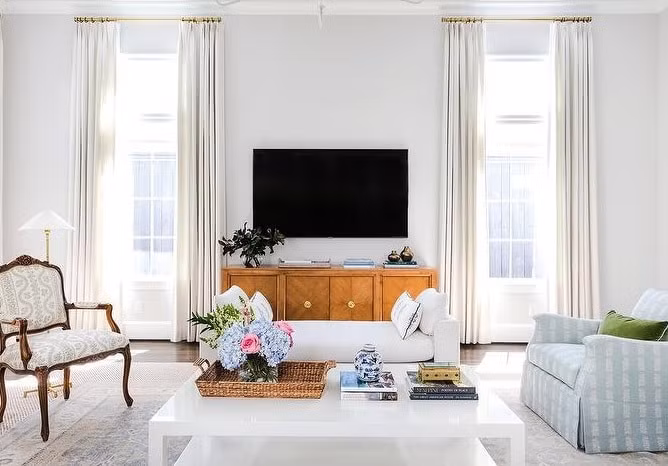 nhung dieu khong nen lam voi tv nha ban hinh 2