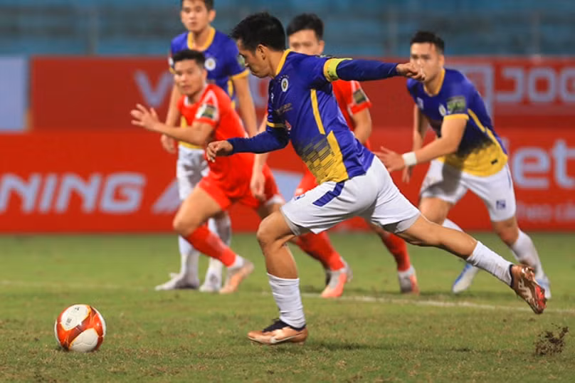 viettel hoa kich tinh voi ha noi fc tai vong 1 vleague 2023 hinh 1