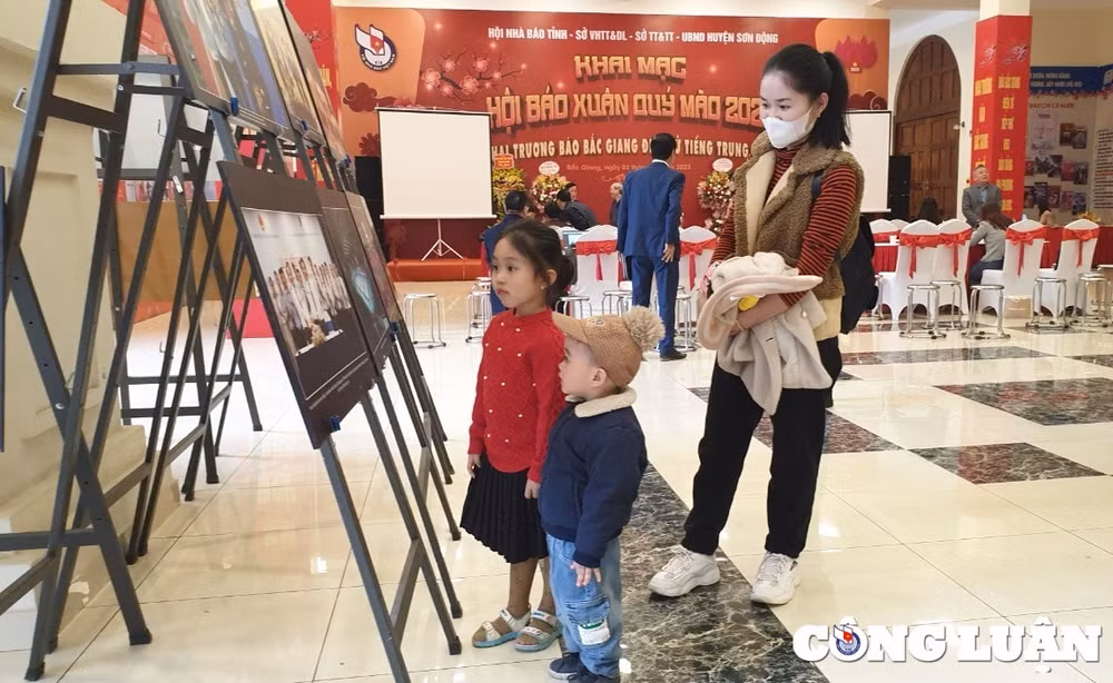 trung bay 120 tac pham anh tieu bieu ve cac su kien chinh tri thanh tuu kt xh cua tinh bac giang hinh 3