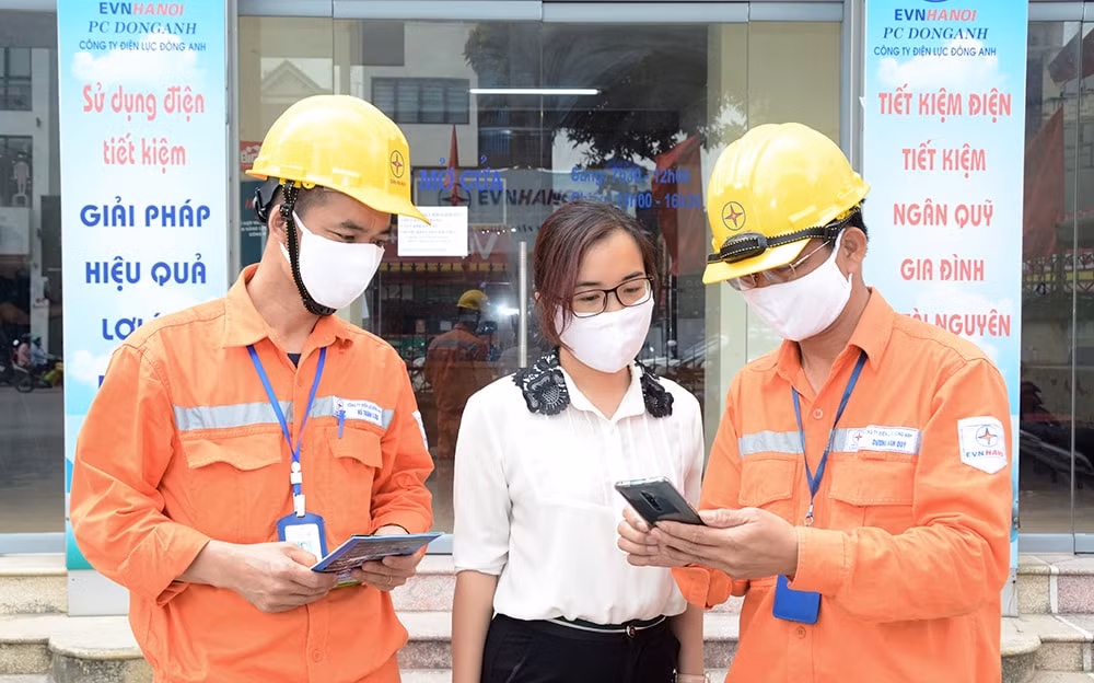 chuyen gia kinh te evn phai dat minh vao vi tri nguoi dan doanh nghiep de lam gia dien hinh 2