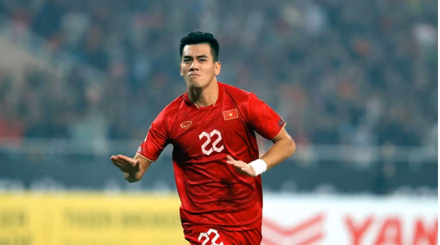 nguyen tien linh duoc de cu qua bong vang chau a 2022 hinh 1