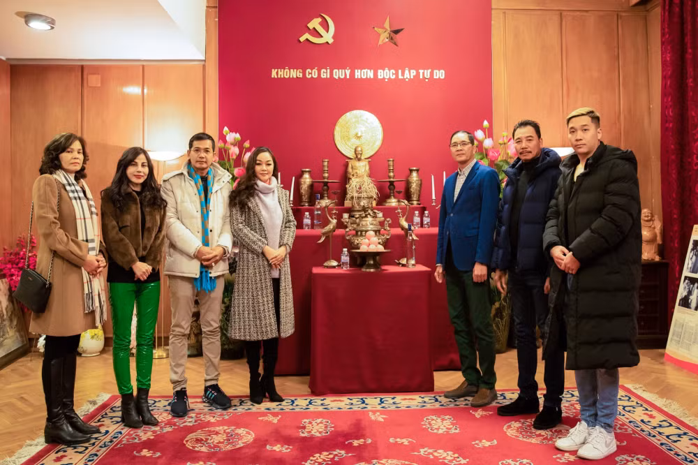 a hau 1 mrs universe 2023 hoang thanh nga tham dai su quan viet nam tai bulgaria hinh 5