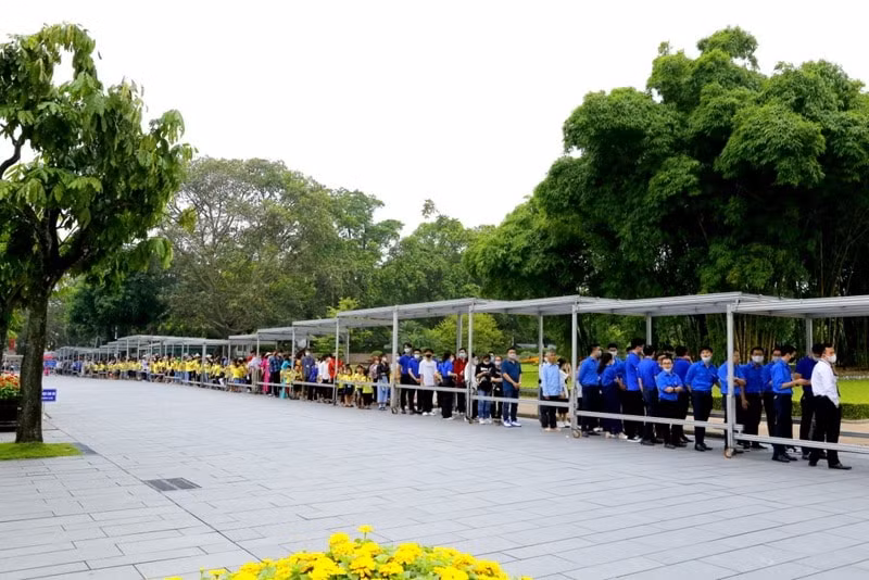 tam ngung to chuc le vieng chu tich ho chi minh tu ngay 12 6 den het ngay 14 8 hinh 2