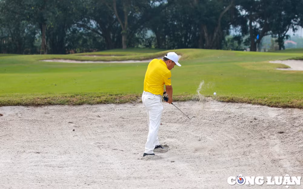 khai mac giai golf uoc mo xanh lan thu 2 nam 2023 vi ngay mai tuoi sang hinh 5