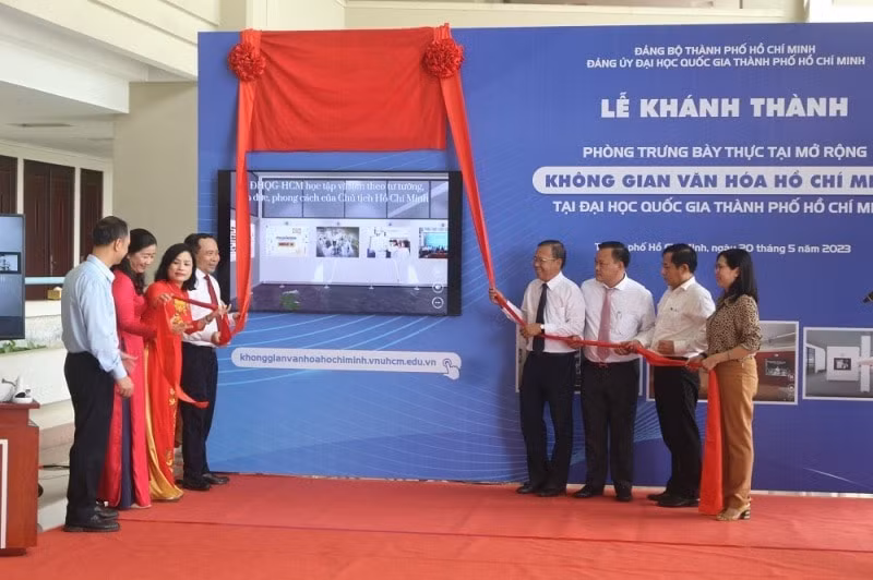 khanh thanh phong trung bay thuc tai mo rong khong gian van hoa ho chi minh hinh 1