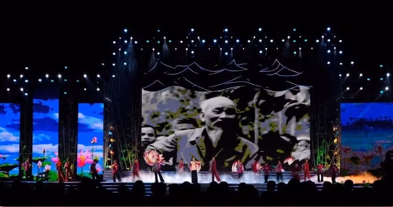 xuc dong chuong trinh be mac le hoi lang sen 2023 hinh 3