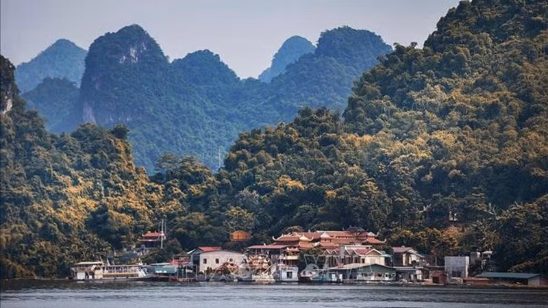 da bac hoa binh day manh phat trien du lich hinh 2