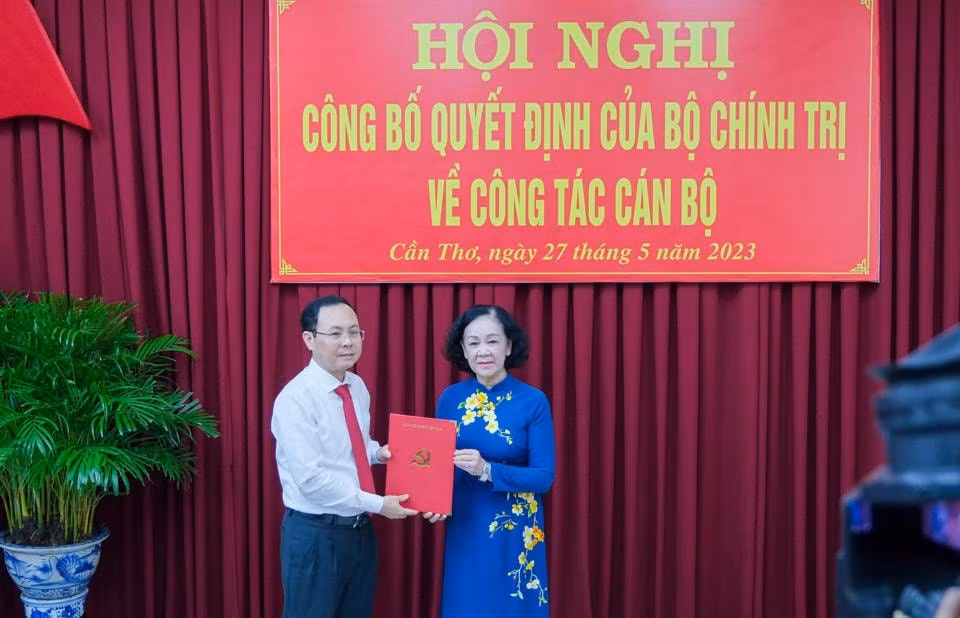 ong nguyen van hieu duoc dieu dong giu chuc bi thu thanh uy can tho hinh 1