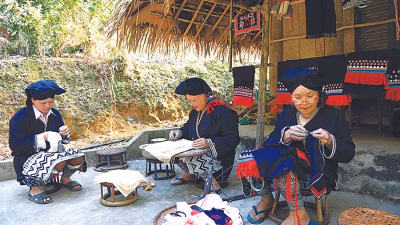da bac hoa binh day manh phat trien du lich hinh 3