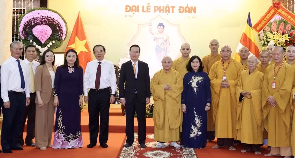 chu tich nuoc chuc mung chuc sac tang ni phat tu nhan dip dai le phat dan tai tp ho chi minh hinh 7