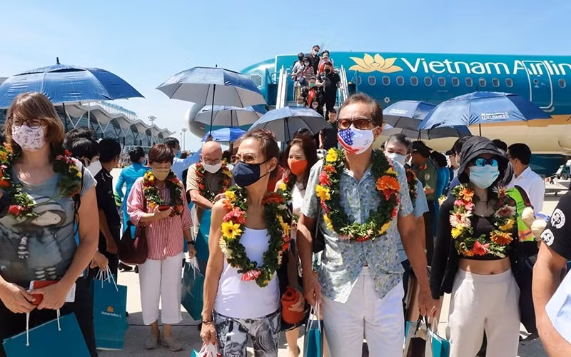 tang toc phat trien du lich cac doanh nghiep can ngoi voi nhau de lam viec cung phan chia loi nhuan hinh 1