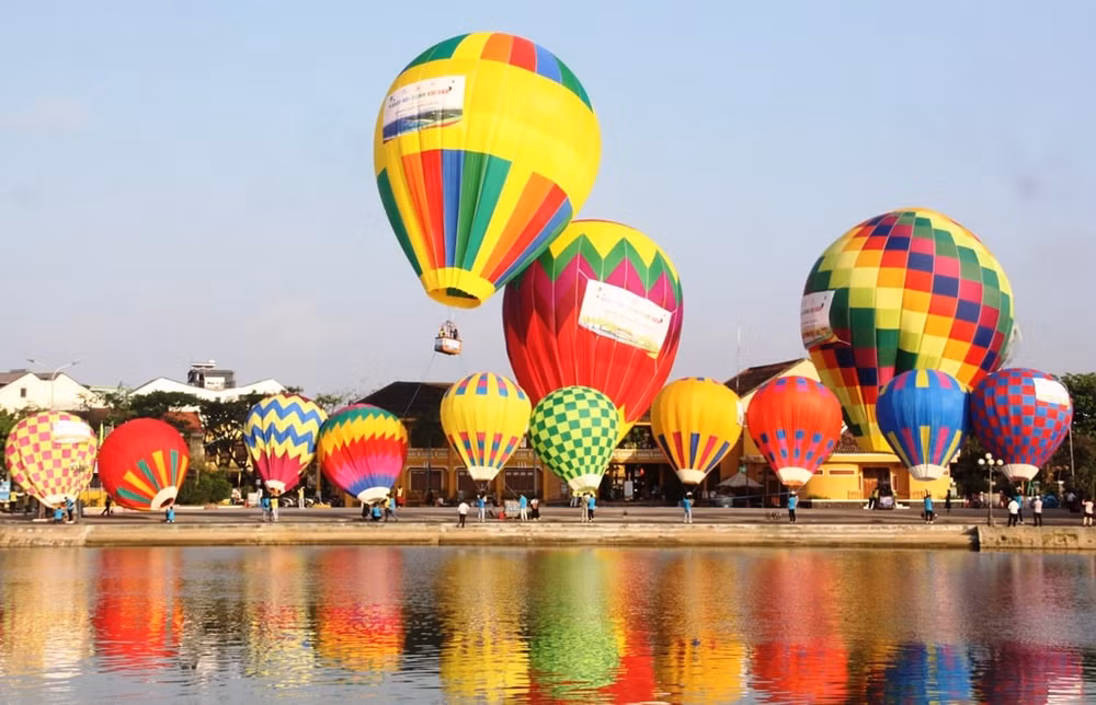 ca mau khong to chuc le hoi khinh khi cau do thoi tiet khong dam bao hinh 1