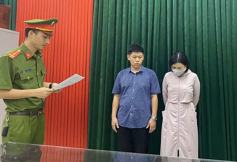 bat phong vien tap chi co hanh vi cuong doat tai san o quang binh hinh 1