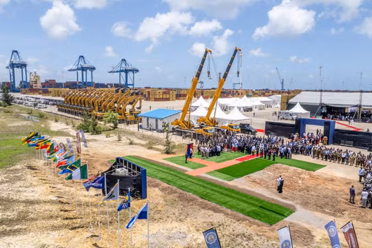 Châu Phi khởi công nhà máy lọc dầu 16 tỷ USD tại Kenya