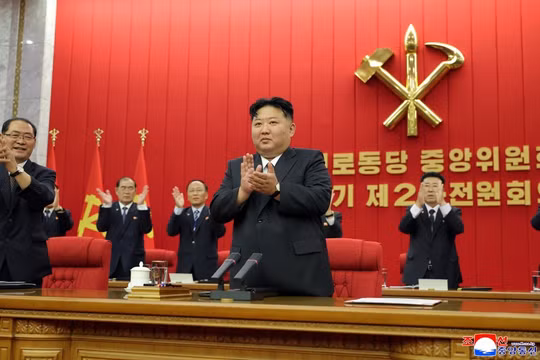 Ông Kim Jong Un tuyên bố đẩy nhanh tăng cường sức mạnh quân sự của Triều Tiên