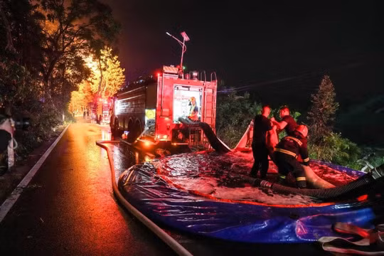Hiện trường vụ nổ nhà máy pháo hoa tại Lưu Dương, tỉnh Hồ Nam ngày 4/5/2026