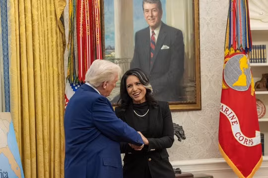 Giám đốc Tình báo Quốc gia Mỹ Tulsi Gabbard bất ngờ từ chức
