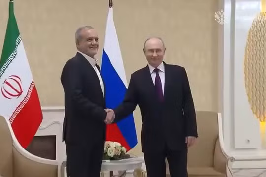 Ông Putin hội đàm với Tổng thống Iran, cam kết hỗ trợ chấm dứt xung đột Trung Đông