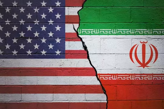 Sốc với đề xuất xóa nợ cho thanh niên Mỹ để tuyển quân đổ bộ vào Iran
