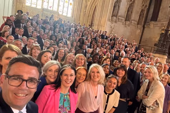Andy Burnham, người có khả năng sẽ thay thế Thủ tướng Anh là ai? 