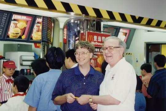 Tỷ phú Warren Buffett ngừng quyên góp cho Quỹ Gates