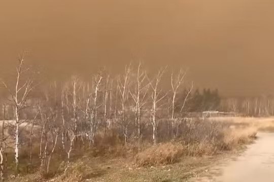 Sự cố gây cháy lớn tại căn cứ quân sự Canada, chưa rõ nguyên nhân và thương vong