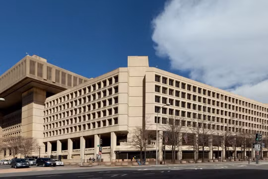 Nhóm tin tặc tuyên bố đột nhập FBI, đánh cắp dữ liệu