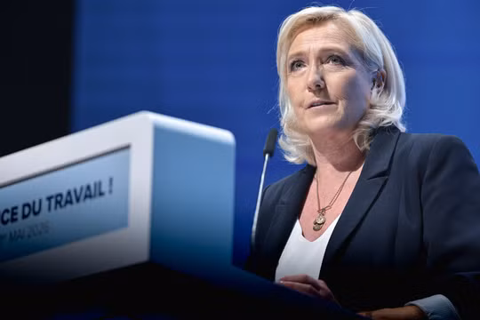 Lãnh đạo cực hữu Le Pen tuyên bố sẽ rút Pháp khỏi bộ chỉ huy NATO nếu đắc cử tổng thống