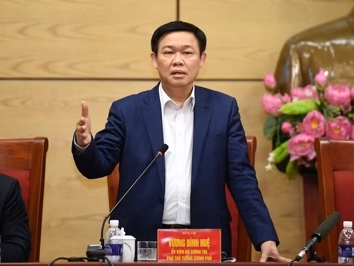 Phó Thủ tướng Chính phủ Vương Đình Huệ yêu cầu phải tăng cường kiểm tra, xử lý nợ đọng thuế và chống thất thu thuế trong năm 2019