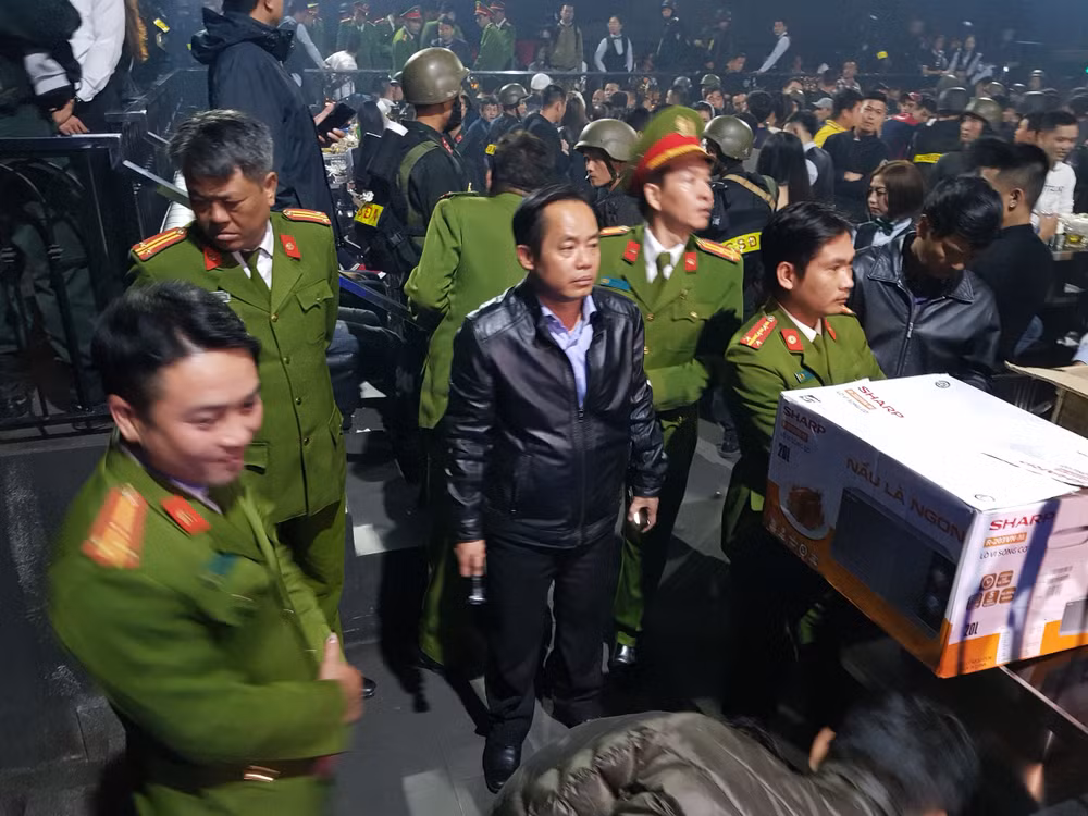 Đại tá Đặng Ngọc Sơn - phó Giám đốc Công an tỉnh trực tiếp chỉ đạo.