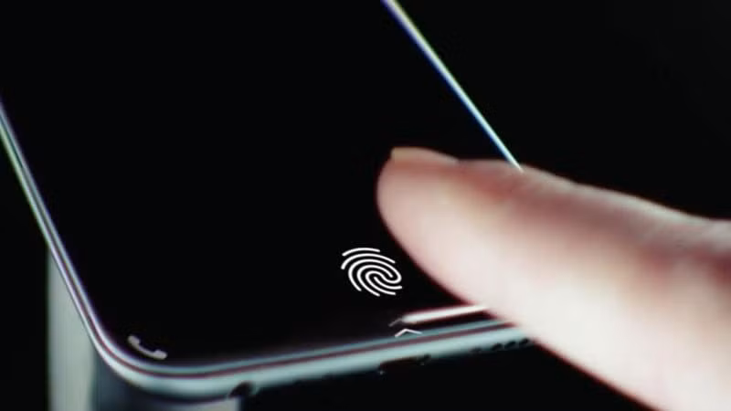 Cảm biến vân tay đặt dưới màn hình của Galaxy S10 có thể sẽ không hoạt động nếu sử dụng miếng dán bảo vệ.