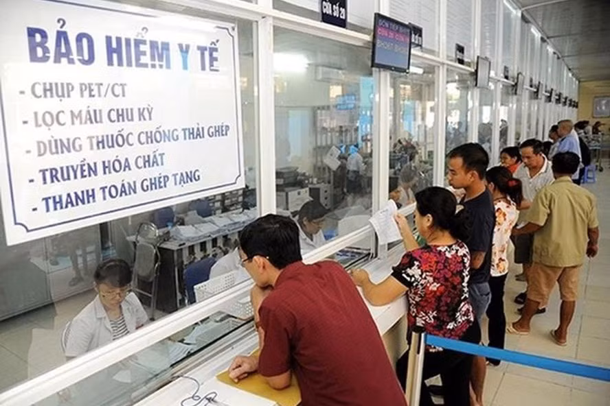 Quyền lợi của người tham gia BHYT, thủ tục khám, chữa bệnh BHYT cũng có một số thay đổi