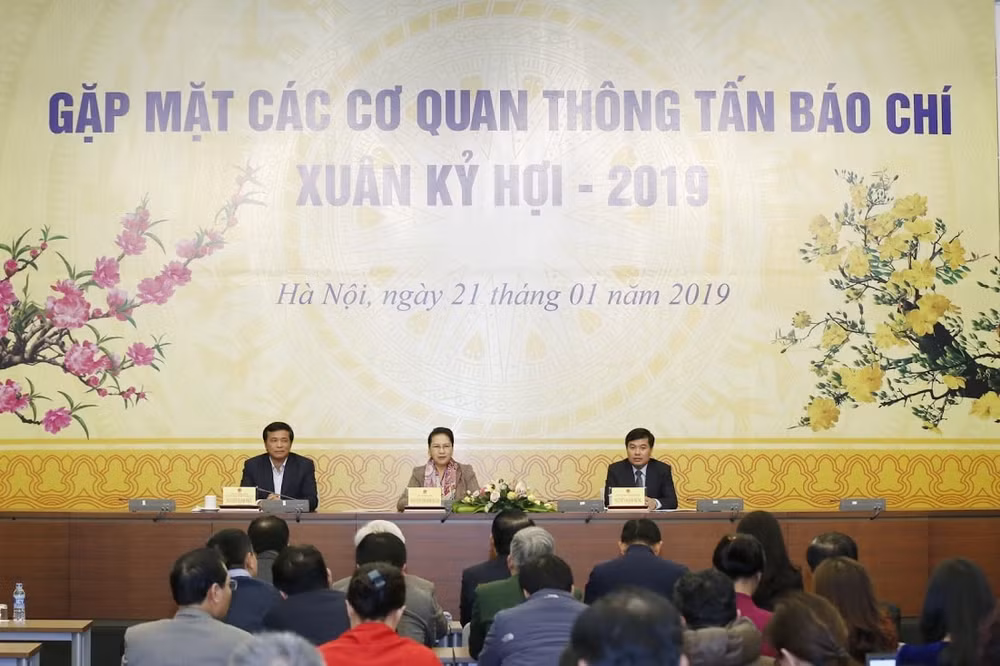 Quang cảnh buổi gặp mặt các cơ quan thông tấn báo chí.