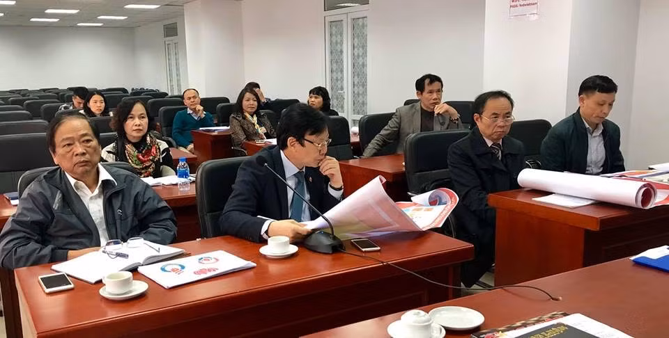 Quang cảnh cuộc họp.