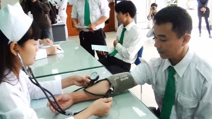 Phó Thủ tướng Thường trực Trương Hòa Bình yêu cầu thực hiện nghiêm quy định về khám sức khoẻ định kỳ cho lái xe. Ảnh: internet